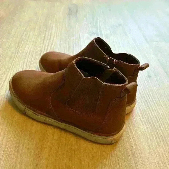 Nordstrom Rack boys shoes size 13 - Picture 1 of 4